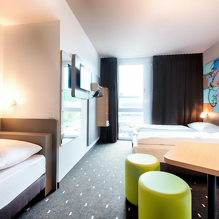 B&B Hotel Stuttgart-Neckarhafen מראה חיצוני תמונה