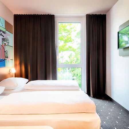 B&B Hotel Stuttgart-Neckarhafen מראה חיצוני תמונה